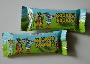 Koukou Roukou. Grecki wafelek z kakaowym nadzieniem (Produkty z dawnych lat #02)